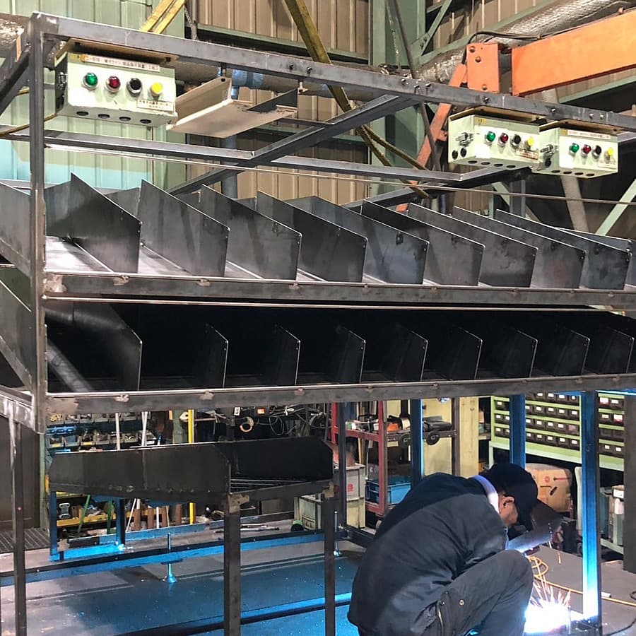 製品用シュート